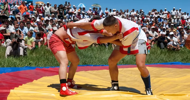 Жайдарманшы мен филолог. Күрес федерациясындағы тағайындаулар көптің талқысына түсті