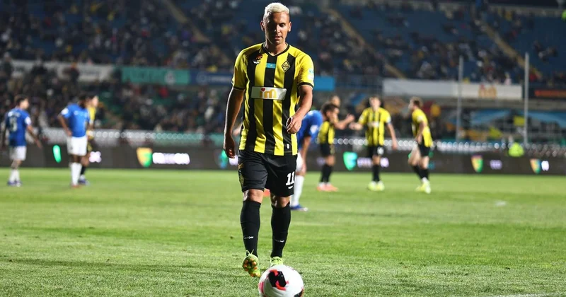 Кайрат потерял Калмурзу, проиграл Кайсару и вылетел из Кубка Казахстана по футболу