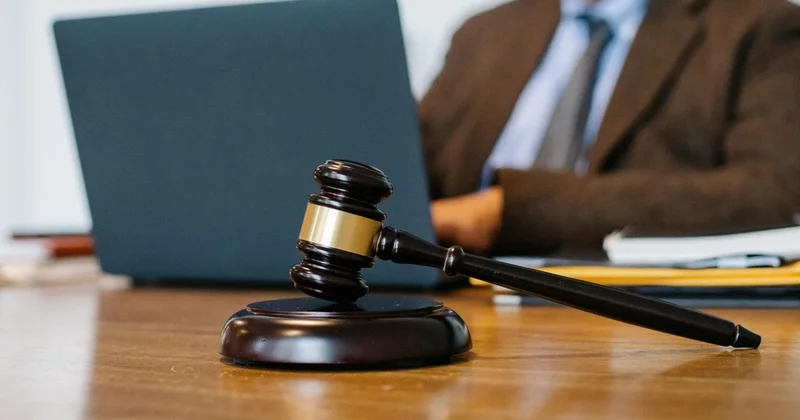 Ерлі зайыпты дроперлік үшін сотталды