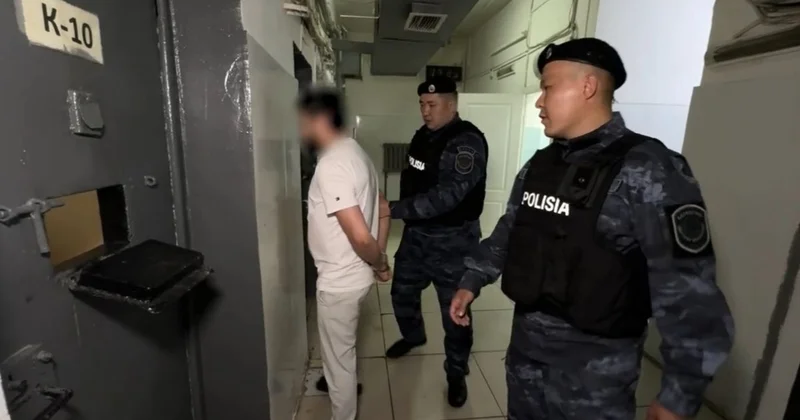 Алматыда 81 жастағы зейнеткердің пәтерін иеленбек болған үш азамат ұсталды