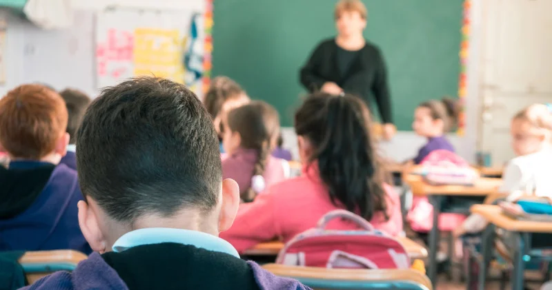 Қазақстанда мұғалімдерден оқушылар үшін жауапкершіліктің бір бөлігі ресми түрде алынып тасталады