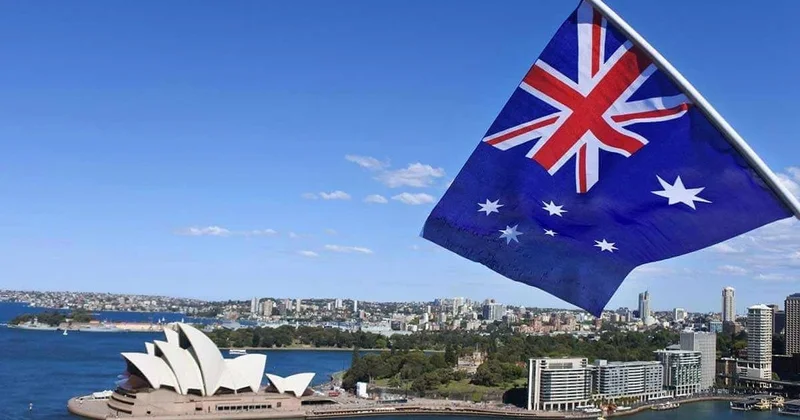 Австралия БАҚ ты қолдау үшін Google, Meta және TikTok қа салық салады