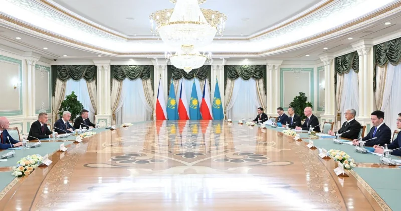 Тоқаев пен Чехия премьер министрі кеңейтілген құрамда келіссөз жүргізді