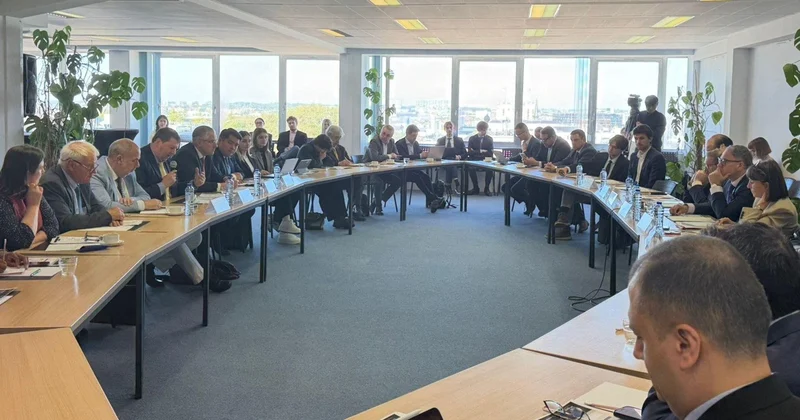 Ормуз бұғазының жабылуы Орта дәлізге сұранысты арттырып отыр