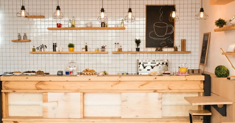 Информацию об ужесточении требований к кафе и ресторанам опровергли в КСЭК