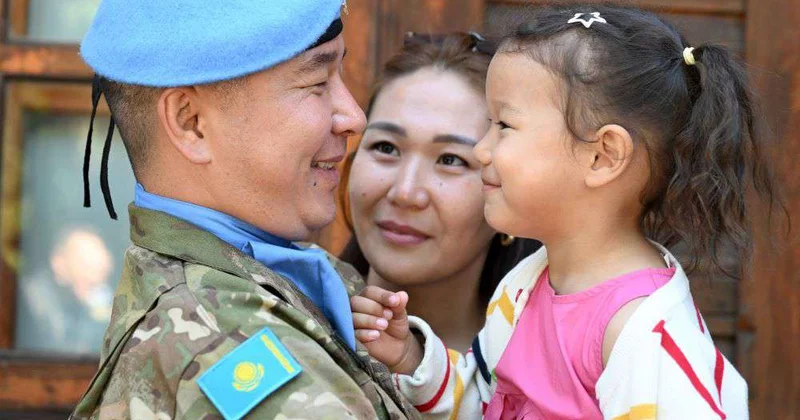 Сохраняют мир вдали от Родины