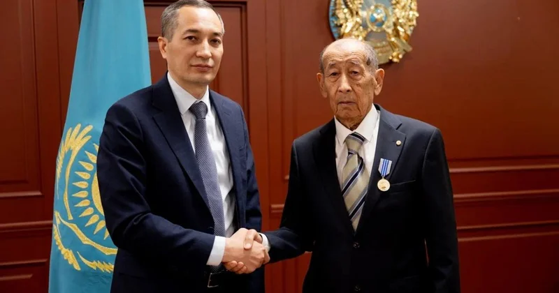 81 летний казахстанский марафонец получил награду после успеха в ЮАР