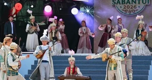 Қызылжар төріндегі татар әуені