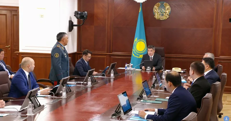 Бектенов жаңа қорғаныс министріне үндеу жасады