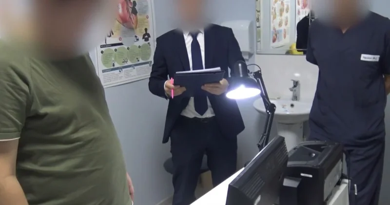 ​Атырауда тегін операцияны ақшаға жасаған хирургке үкім шықты