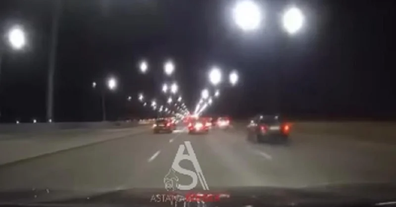 Шашечники устроили ДТП : Volkswagen после столкновения с Audi вылетел на встречку в Астане