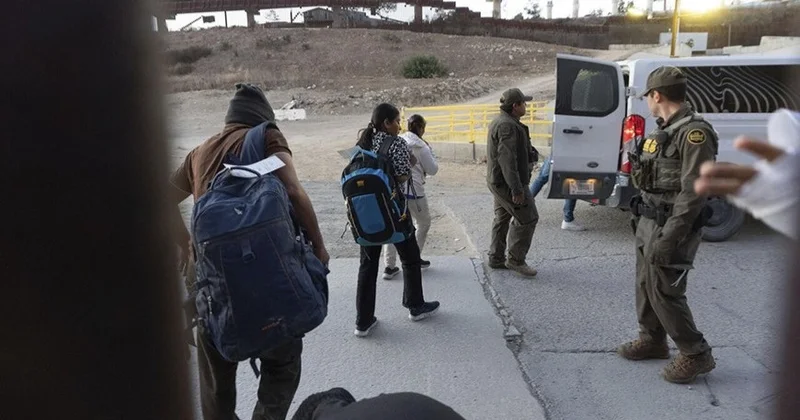 АҚШ тан 500 мыңнан астам заңсыз мигрант депортацияланды