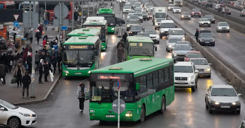 Автобусы без катализаторов загрязняют воздух Алматы: в АЭТ ответили на обвинения общественника
