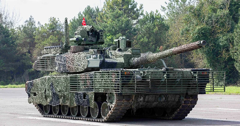 Алтай танкі Түркия Қарулы күштерінің құрамына қабылданды