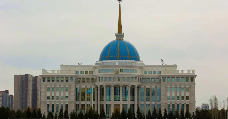 Серджио Гор и Кристофер Ландау прибыли в Акорду