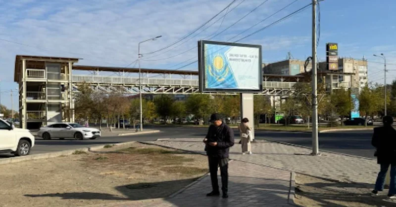 Атырауда жаяу жүргіншілер көпіріндегі лифт істен шықты