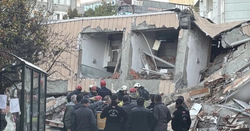 Түркияның Коджаэли провинциясында жеті қабатты тұрғын үй құлады