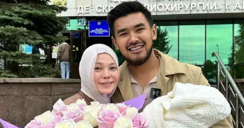 Дуалап алды : өзінен 8 жас үлкен актрисаға үйленген актер отбасы туралы айтты