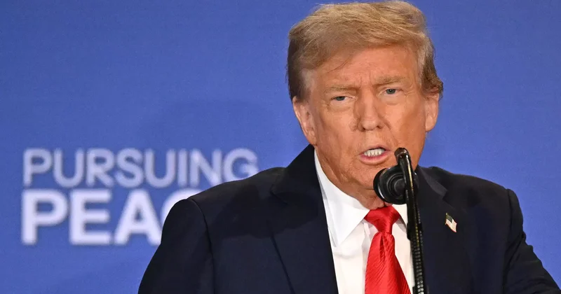 Трамп Украина дағдарысы оңынан шешілетініне үміттенетінін айтты