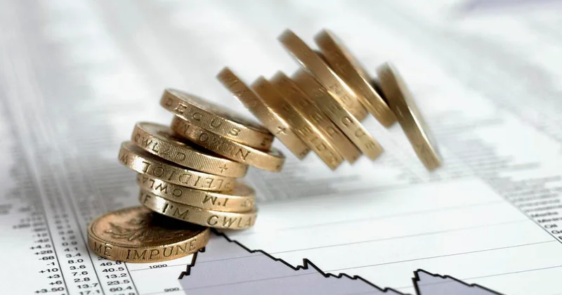 Доллар рухнул до июльского курса в Казахстане