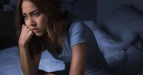 Чем опасен уход в сериалы при депрессии