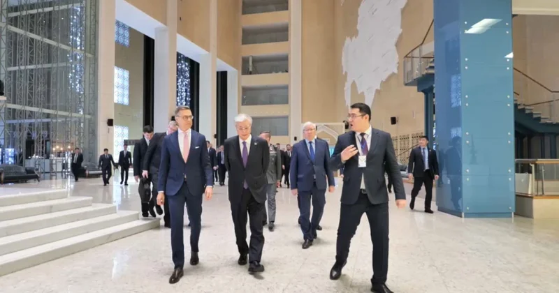 Финляндия президентіне тарихи құндылықтар таныстырылды