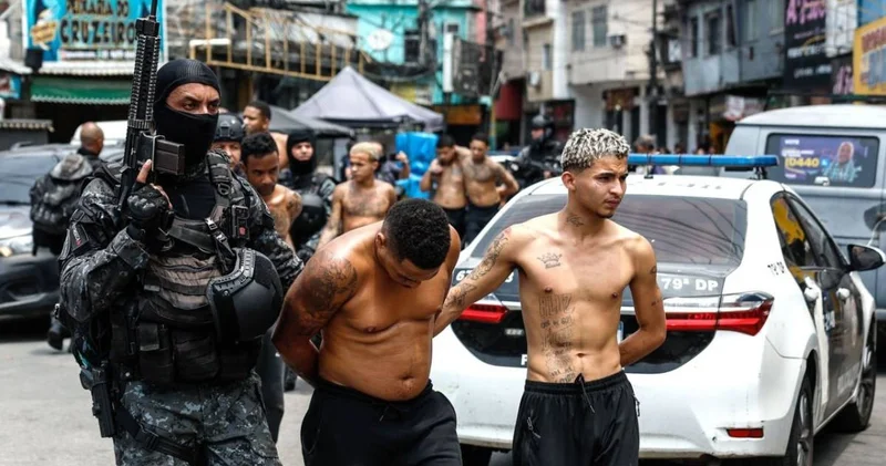 Рио де Жанейрода есірткі картельдерімен қақтығыс жүріп жатыр: 60 адам қаза тапты