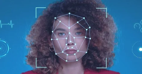 Об ответственности за дипфейки высказались в Минцифры