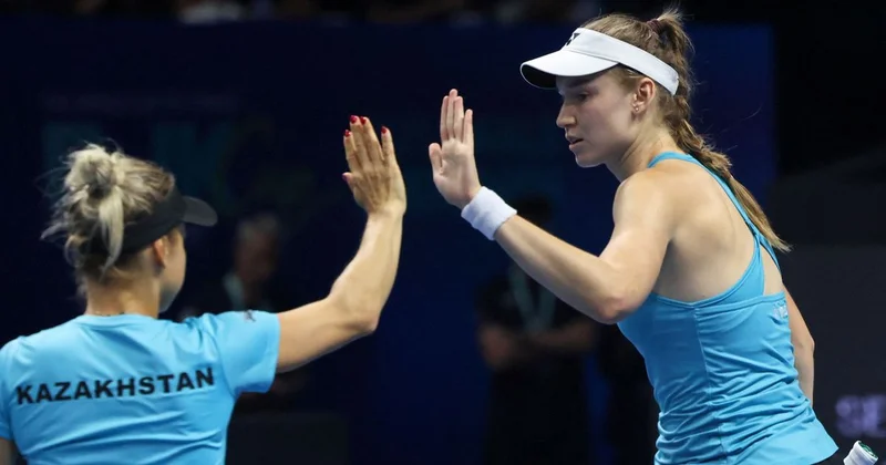 Рыбакина обыграла Путинцеву и вышла в четвертьфинал турнира WTA в Токио