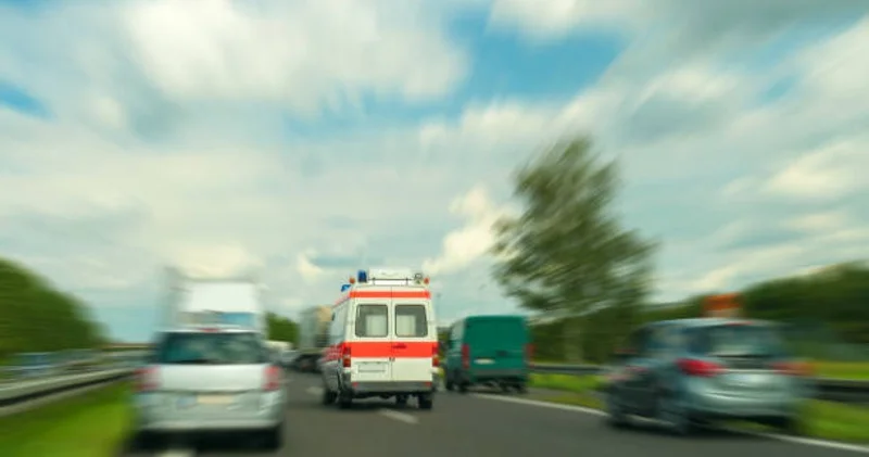 Ішінде әйел қалып қойған: Павлодар облысында әжетхана опырылып түсті