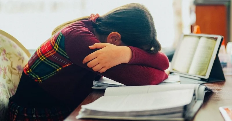 Школьница разбила голову об унитаз: уголовное дело возбудили в Атырау