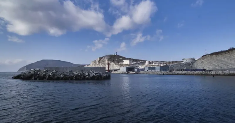 Казахстан перенаправляет экспортные объёмы нефти на альтернативные маршруты после атаки на КТК