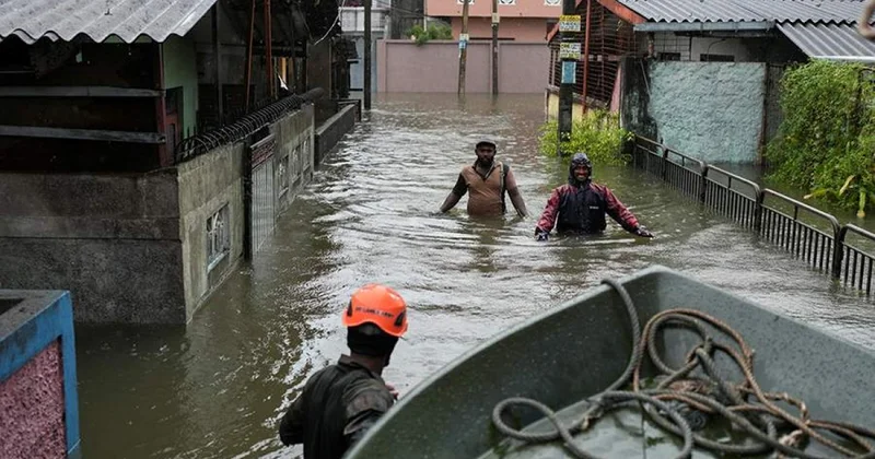 На Шри Ланке ввели ЧП после разрушительного циклона Dithva