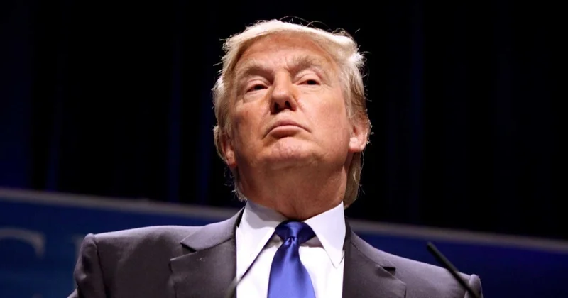 Трамп Венесуэла үстінен әуе кеңістігін жабатынын жариялады