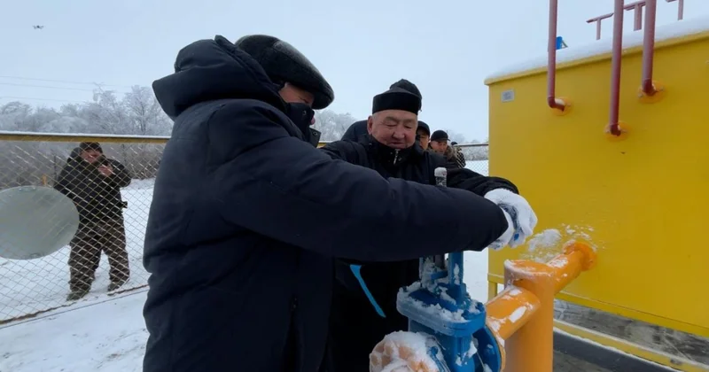 Разобрали печи остались на холоде: в селе Актюбинской области наконец то появился газ