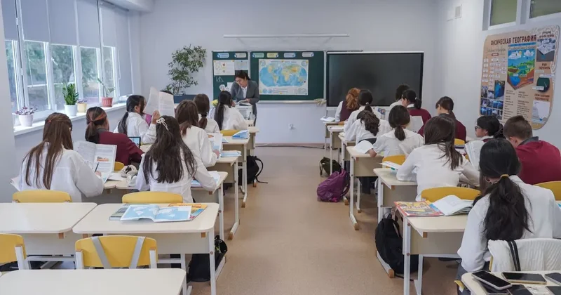 Матерился на уроке: родителей школьника оштрафовали в Лисаковске