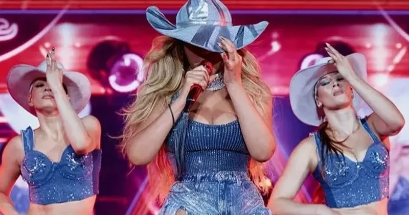 Америкалық әнші Бейонсе миллиардер атанды