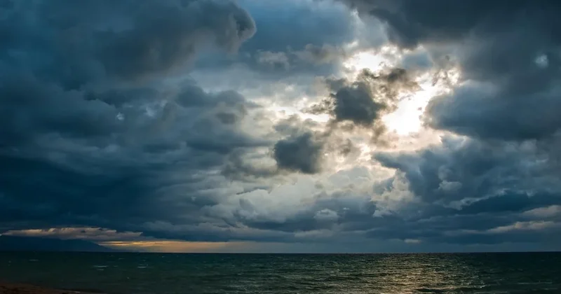 Казахстан арендовал землю под курортные объекты на Иссык Куле на 49 лет