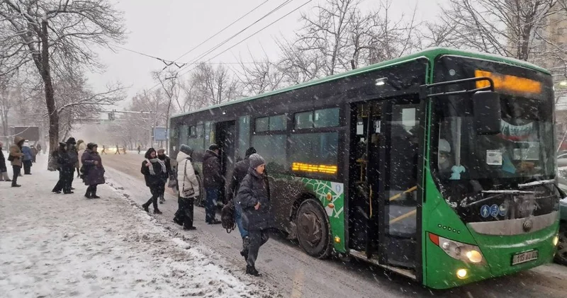 Алматыда қоғамдық көлікте жолақыны Kaspi арқылы төлеу мүмкіндігі енгізілді