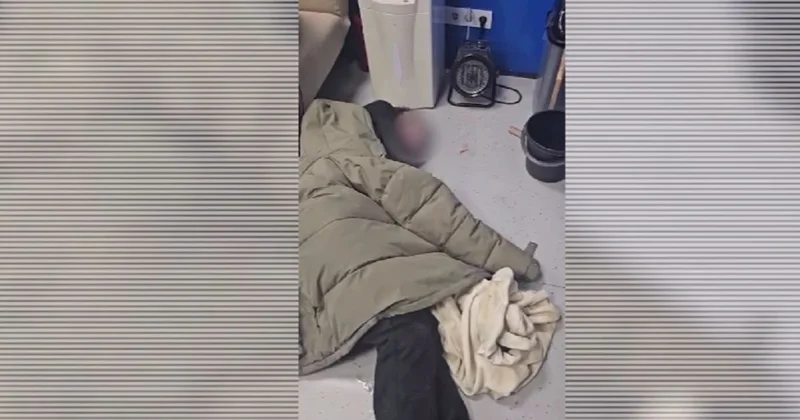 Мужчина без сознания замерзал на улице в Алматы (видео)