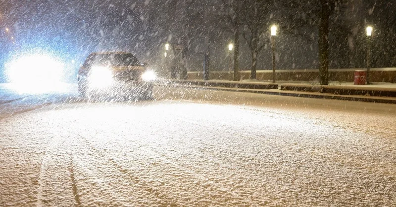 Метель, туман и гололед: непогода обрушится на регионы Казахстана в предпоследний день 2025 года