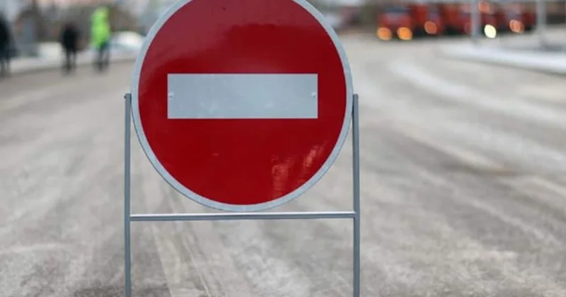 Атырауда жаңа жылдық безендіру жұмыстарына байланысты жол уақытша ​жабылады