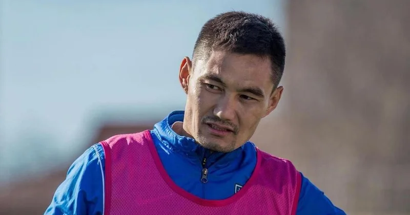 Семикратный чемпион Казахстана по футболу Серикжан Мужиков вернулся в родной клуб