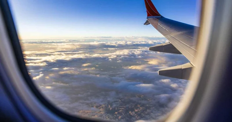 Голый мужчина прогулялся в самолете рейса Нячанг Бангкок