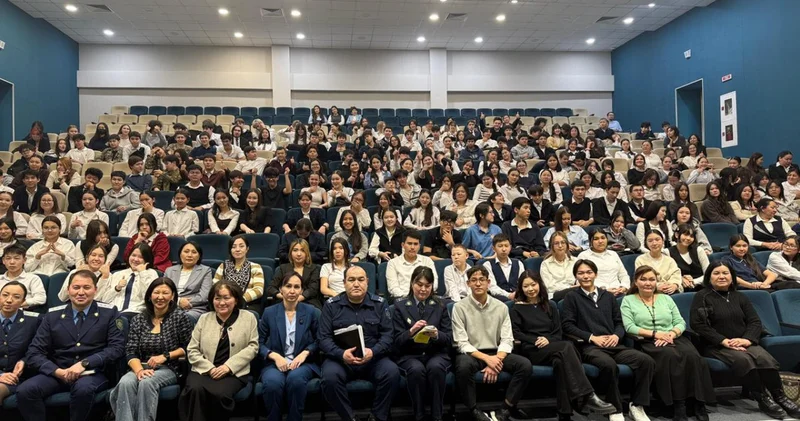 Заң мен тәртіп қағидаты аясында оқушылармен жүздесу өтті