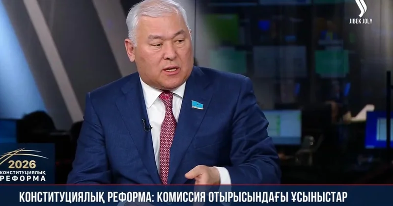 Парламентке заң шығара білетін, кәсіби депутаттар керек Мұрат Әбенов