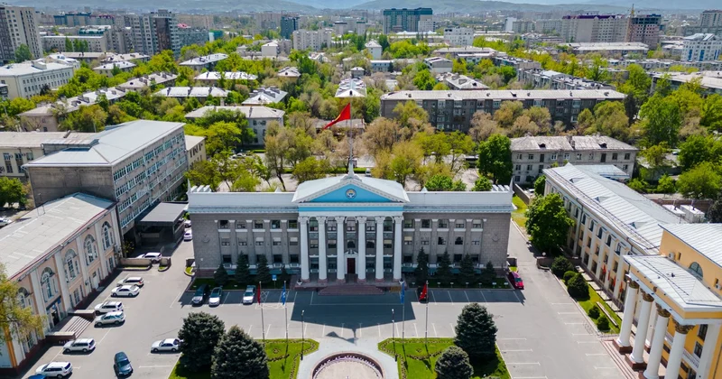 В Кыргызстане разрешили тратить госбюджет без тендеров