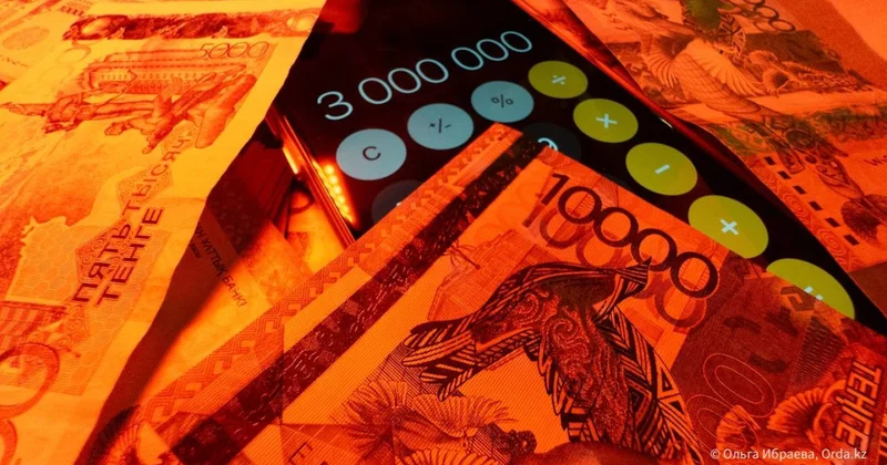 Директор школы в Актобе получила 7,5 млн штрафа за взятку в 250 тысяч тенге