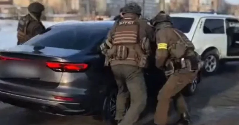 Обещали курьерам двойную оплату и получали от них деньги: задержания провели в Уральске