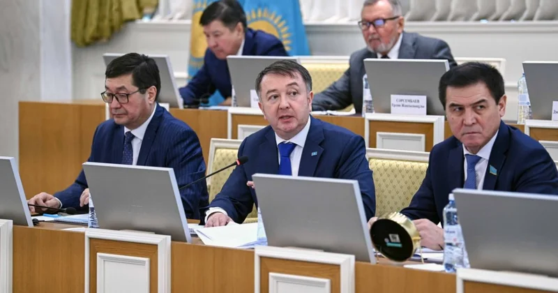 Министр юстиции предложил принять новую Конституцию РК